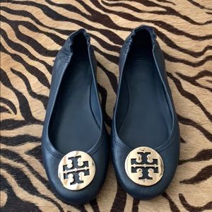 Tory Burch navy flats new without tag